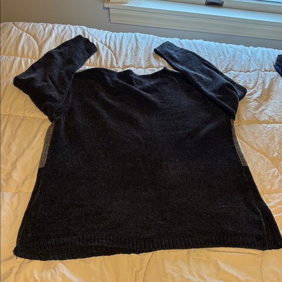 90s inspired grey and black sweater carolyn bessette kennedy aesthetic - Picture 4 of 4